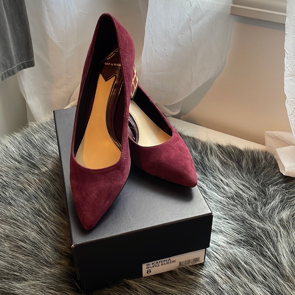 NIB - Suede Pumps - Picture 2 of 6